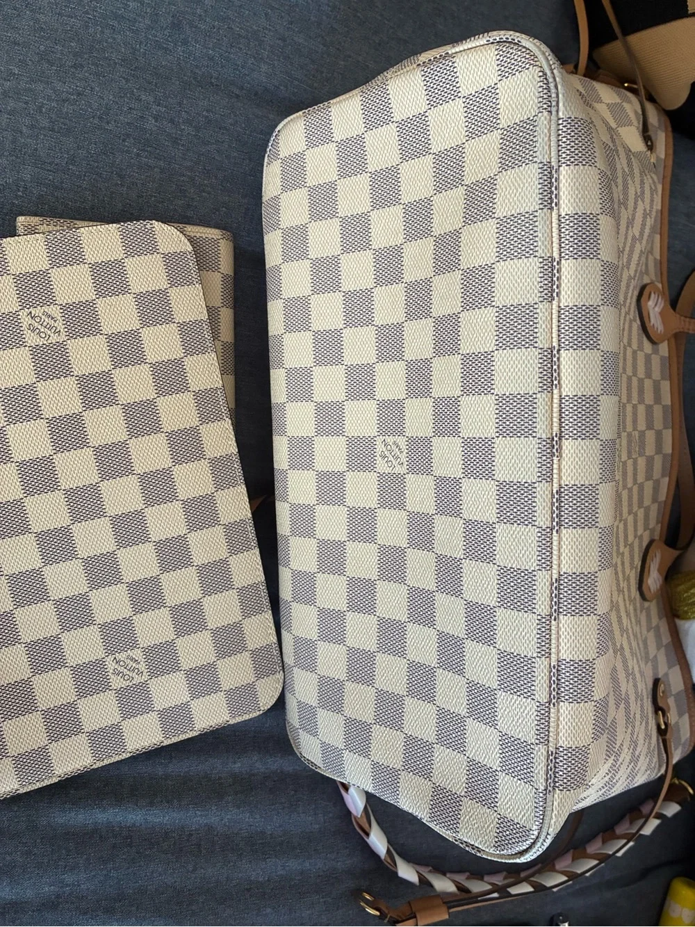 Limited Edition LV MM Neverfull with Pouch and FREE Wallet